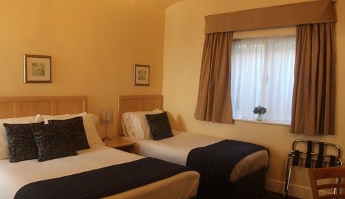 Standard Triple Room, Ensuite, Bay View