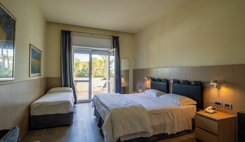 Standard Triple Room (Vista Giardino)