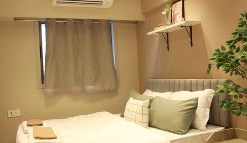 Downtown 1 BHK Apartment at Mahalaxmi, 1202