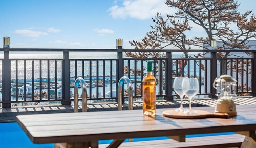 Basic Room, 2 Bedrooms (Room 101 (Ocean View/Pool Villa))