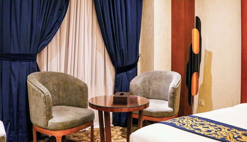 Deluxe Room, 2 Twin Beds, Non Smoking (Shower Only)