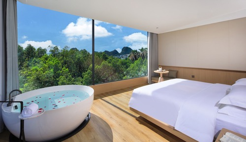 Grand Suite, Lake View