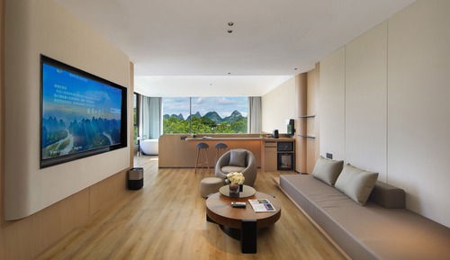 Panoramic Suite, Lake View