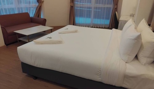 Premier King Suite With Bunk Bed