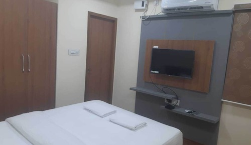 Superior Double Room, Patio, City View