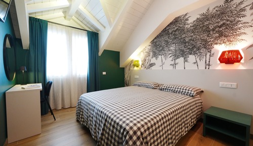 Comfort Room, Partial Sea View