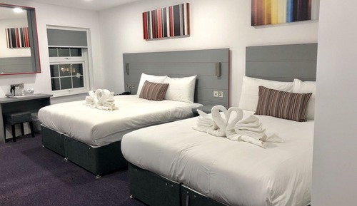 Quadruple Room, Ensuite