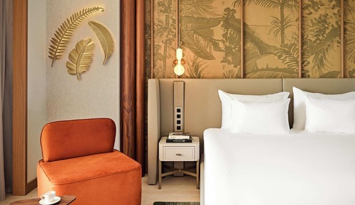 Deluxe Sea Front (+18 Adults Only)