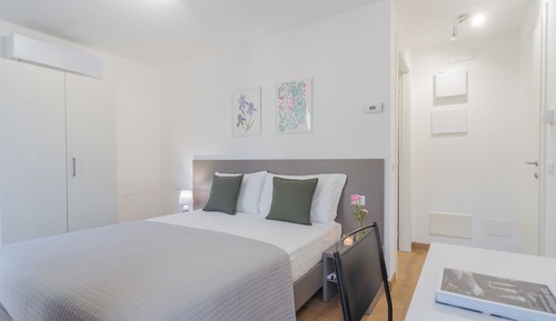 Apartment (3 Bedrooms)