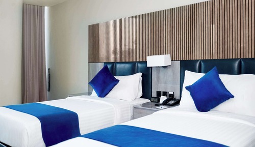 Deluxe Room, 2 Twin Beds, Non Smoking