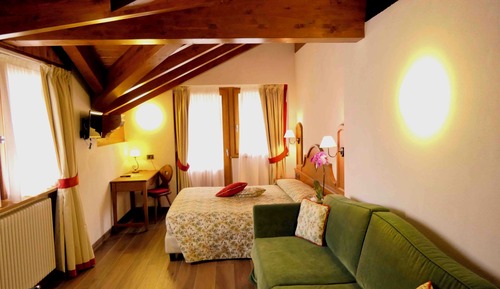 Superior Suite, Balcony, Mountain View