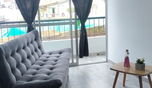 Basic Apartment, Balcony