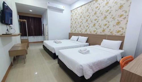 Family Room, Multiple Beds