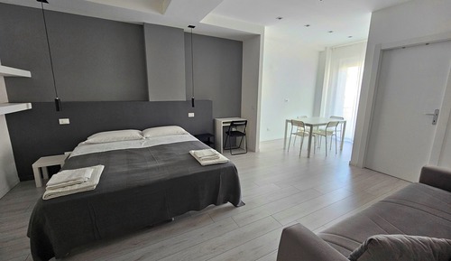 Double Room, Balcony