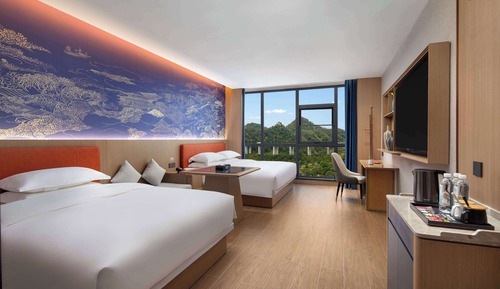 Deluxe Room, Multiple Beds, Non Smoking (Family)