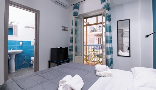 Triple Room, Courtyard View