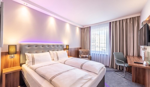 Double Room, Roll-in Shower