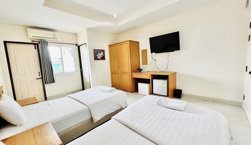 Standard Twin Room