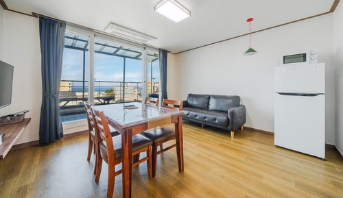 Basic Room, 2 Bedrooms (bongwan 301ho)