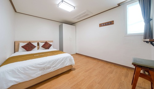 Basic Room, 2 Bedrooms (bongwan 401ho)