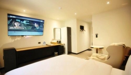 Premium Double Room, City View