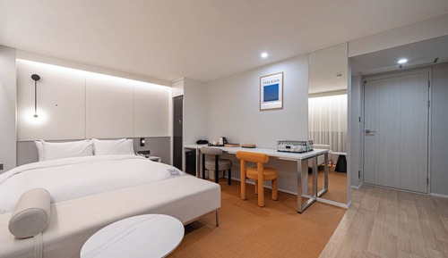 Deluxe Double Room, City View