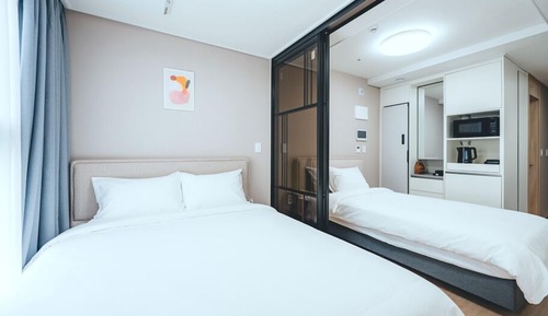 Family Twin Room, City View