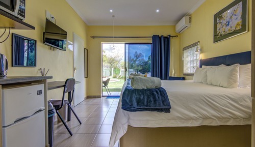 Classic Double or Twin Room, Balcony