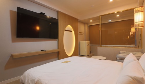 Main Building - Ocean Suite Queen