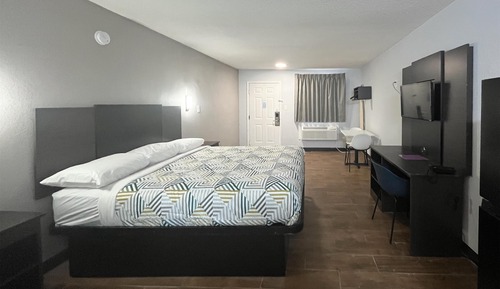 Standard Room, 1 King Bed, Non Smoking
