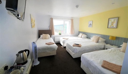 Classic Quadruple Room, Lagoon View