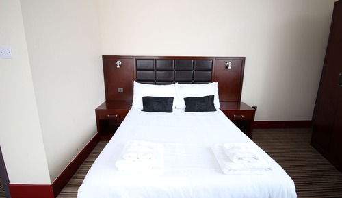 One Bedroom Apartment