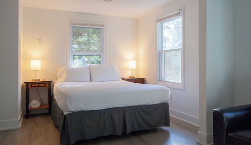 Cottage, 2 Bedrooms (1 Queen & 2 Twin Beds - Pet Friendly +FEE)