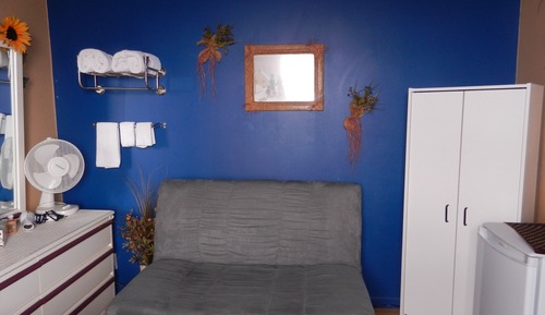 Room, Shared Bathroom