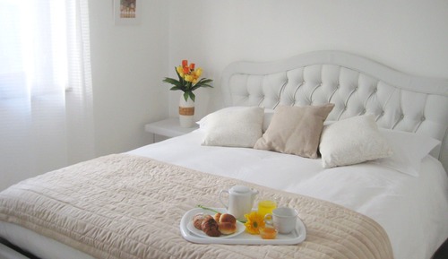 Deluxe Suite, Jetted Tub, Garden View