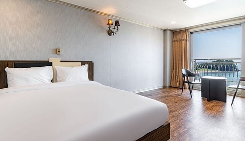 Superior King Double Room