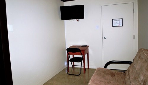 Deluxe Suite, 1 Bedroom, Private Bathroom, Hill View