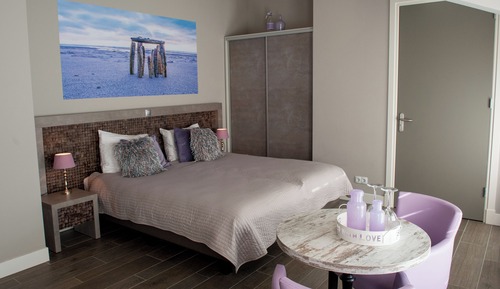 Deluxe Room, accessible