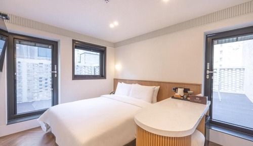 *Open Special Rate* Deluxe Terrace Double (OTT 6 Types + Bathtub + Premium ACE Bed/Bedding+Terrace)