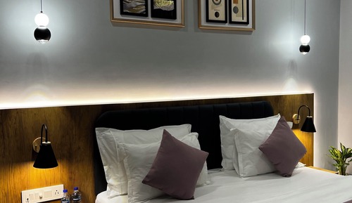 Deluxe Room, City View