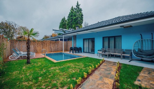Family Villa, Courtyard View