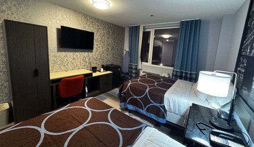 Room, 2 Double Beds, Mobility Accessible, Non Smoking (Roll-in Shower)