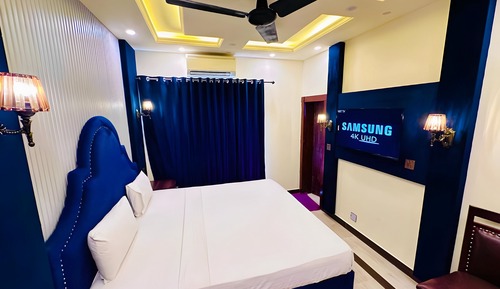Deluxe Room, City View