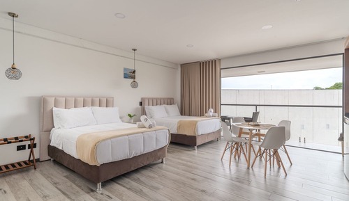 Deluxe Apartment