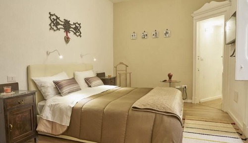 House, Courtyard View