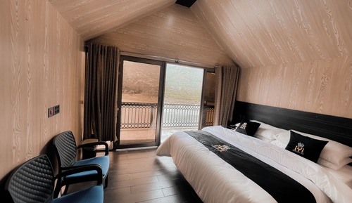 Standard Double Room, River View