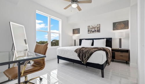 Airport Riverview - 2 Bedroom Condo