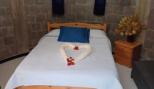 Comfort Room, Mountain View