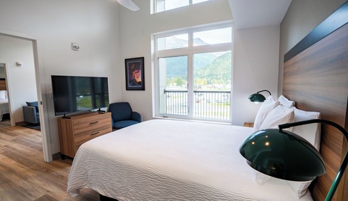 Double Room Single Use, 2 Queen Beds, Balcony, Mountain View