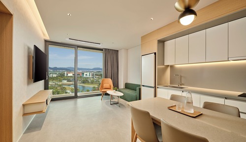 [4PM Late Check-In/ 12PM Late Check-Out] Suite Twin Ondol (A Type)